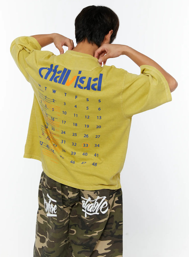 mens-calendar-graphic-tee-iy514 / Yellow