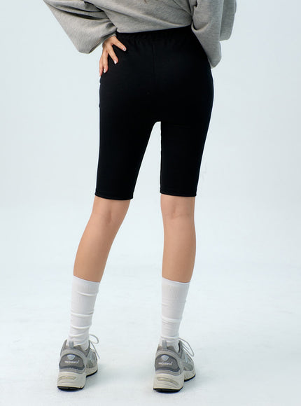 biker-short-leggings-ig313