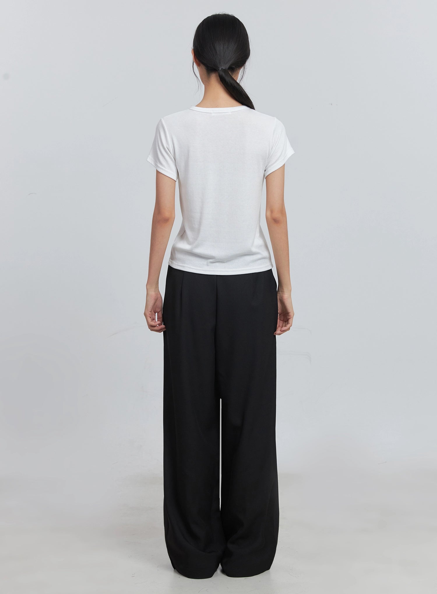 loose-fit-short-sleeve-tee-iu512