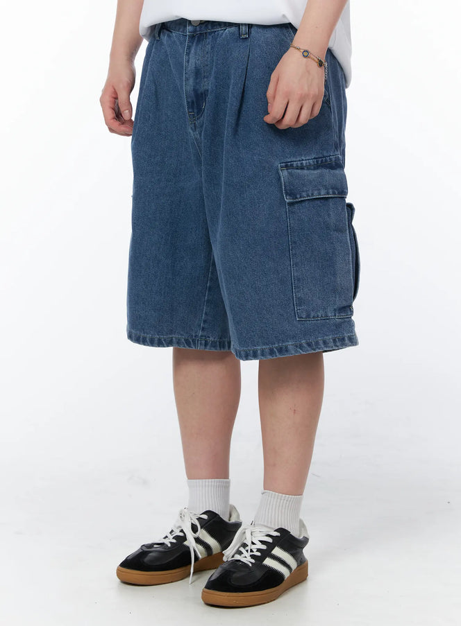 mens-blue-cargo-bermuda-shorts-iy519