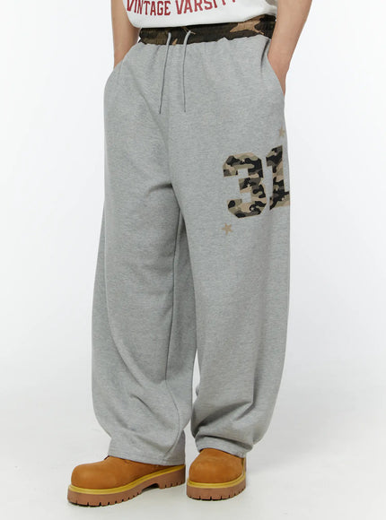 mens-camouflage-graphic-sweatpants-gray-iu508