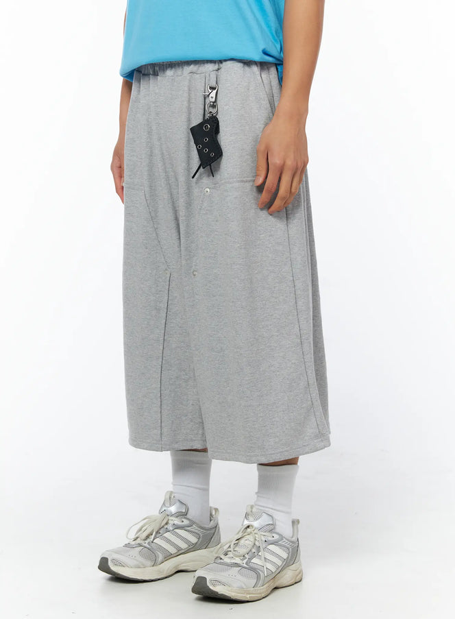 mens-gray-relaxed-fit-bermuda-sweat-shorts-iu503