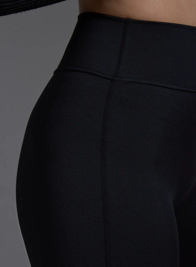 high-waist-flared-leggings-black-io517