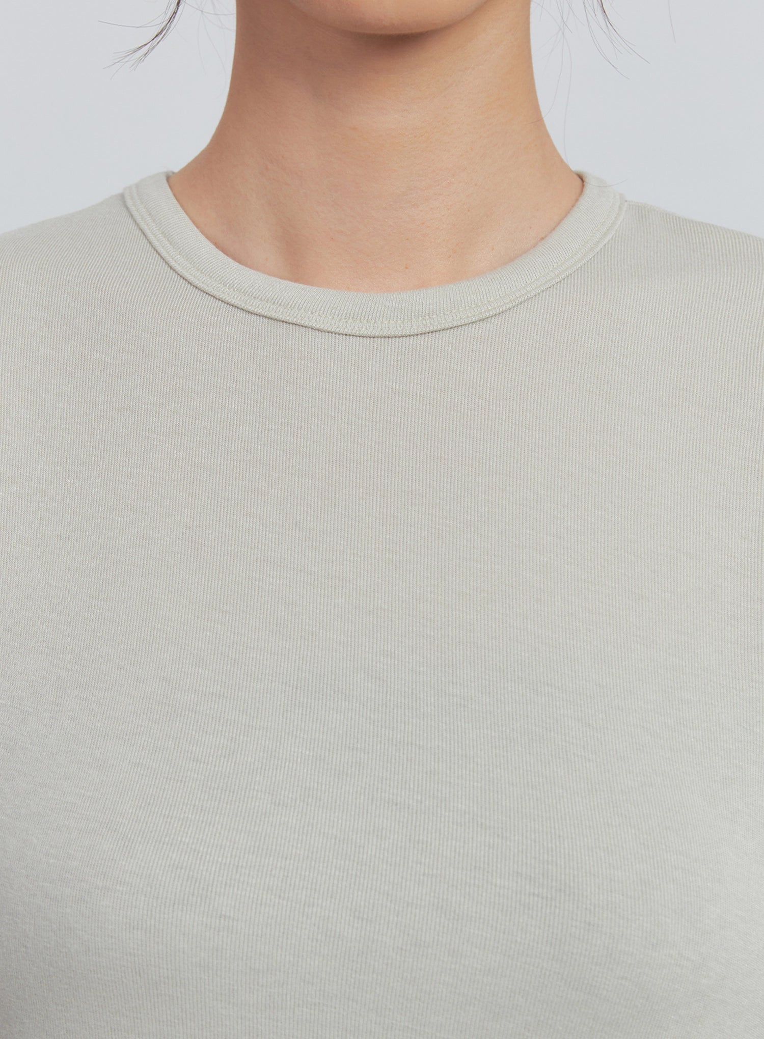 loose-fit-short-sleeve-tee-iu512