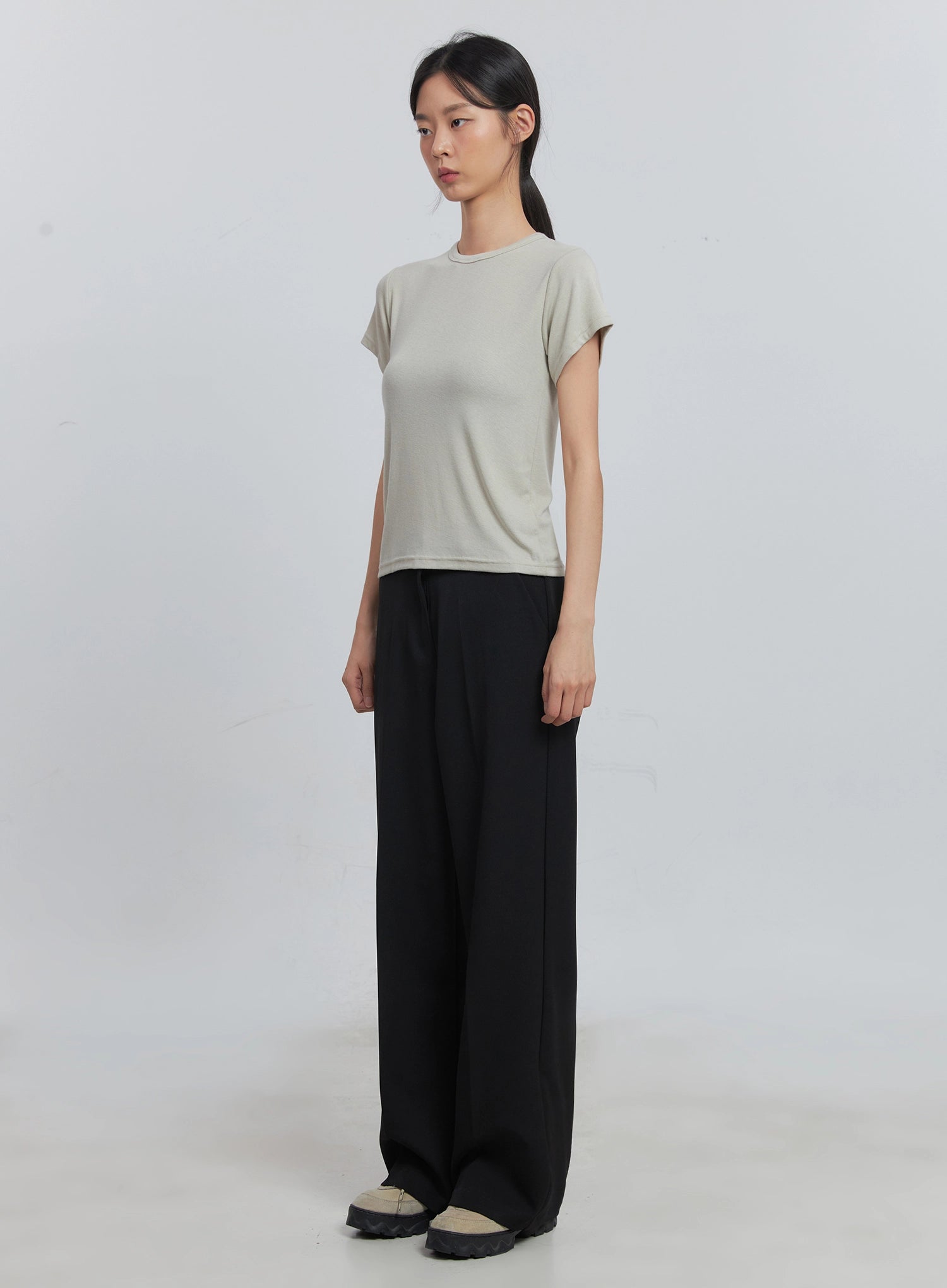 loose-fit-short-sleeve-tee-iu512