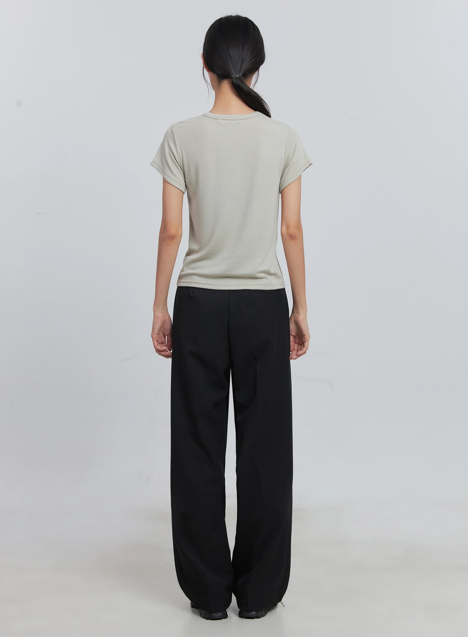 loose-fit-short-sleeve-tee-iu512