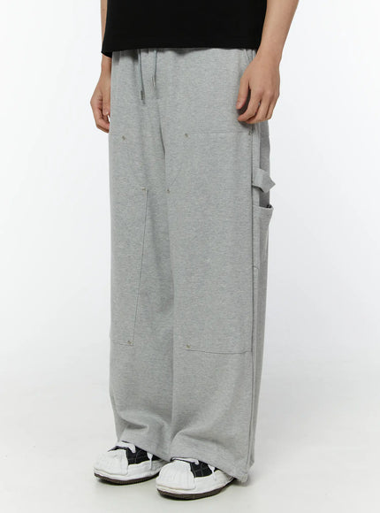 mens-relaxed-fit-cargo-sweatpants-gray-iu508
