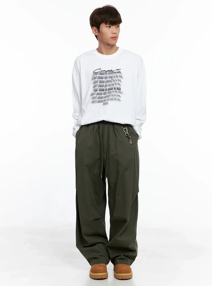 faux-leather-accent-keyring-io506