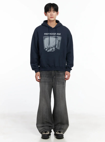 mens-retro-tv-graphic-hoodie-ij521