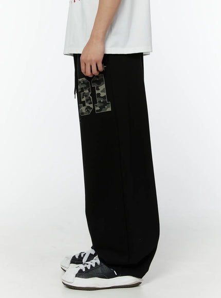 mens-camouflage-graphic-sweatpants-black-iu508