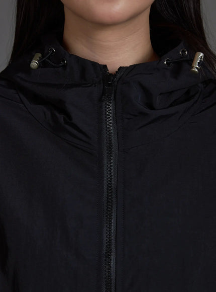 lightweight-string-windbreaker-io517