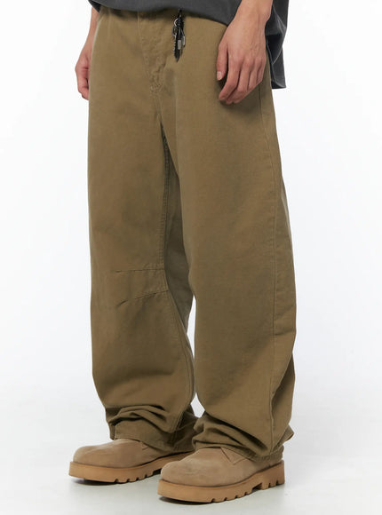 mens-wide-cargo-pants-and-keychain-set-dark-beige-iu510
