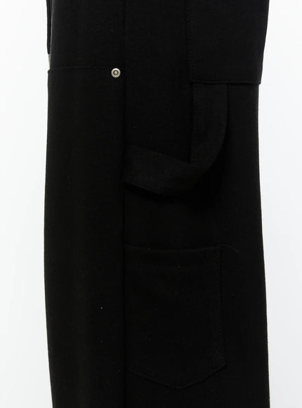 mens-relaxed-fit-cargo-sweatpants-black-iu508