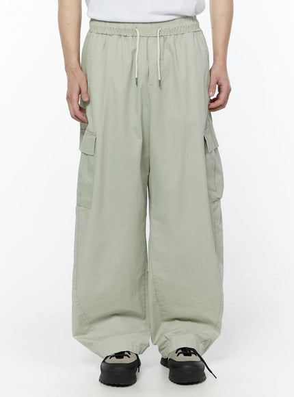 mens-wide-cargo-pants-light-gray-iy506