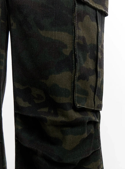 mens-camo-parachute-cargo-pants-io523
