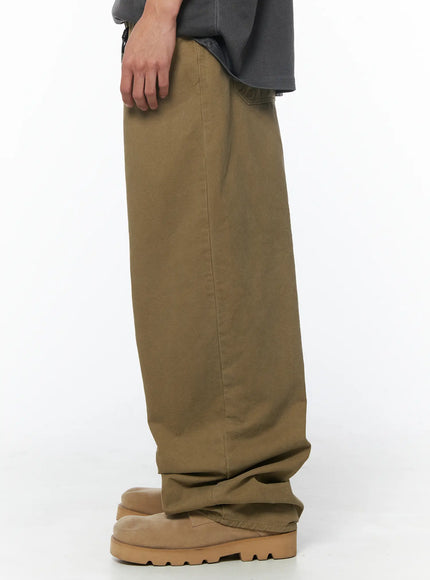 mens-wide-cargo-pants-and-keychain-set-dark-beige-iu510