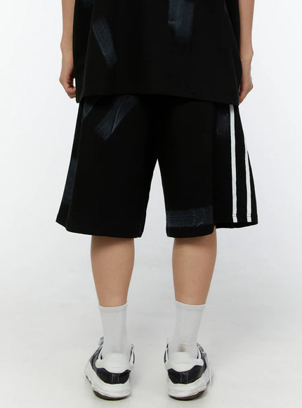 mens-graphic-bermuda-shorts-black-iu518