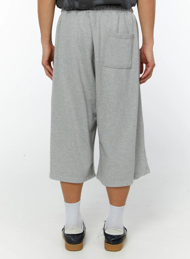 mens-distressed-bermuda-shorts-gray-iy513