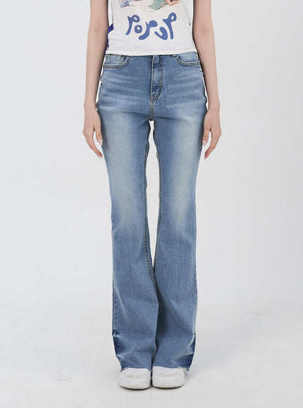 slim-fit-bootcut-jeans-iu313