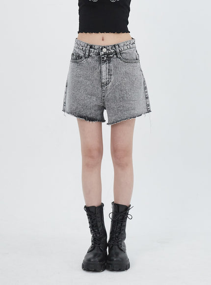 wide-denim-shorts-iu313