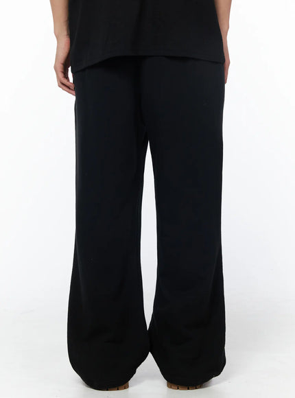 mens-distressed-sweatpants-black-iu510