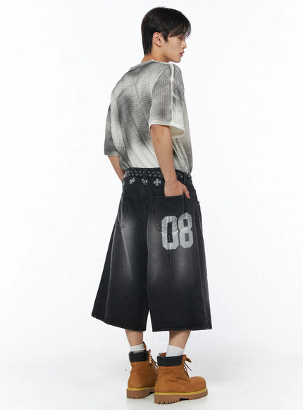 mens-embossed-graphic-tee-iu510
