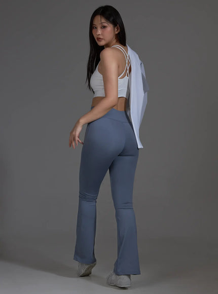 high-waist-flared-leggings-light-blue-io517