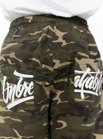 mens-camo-bermuda-shorts-iy514
