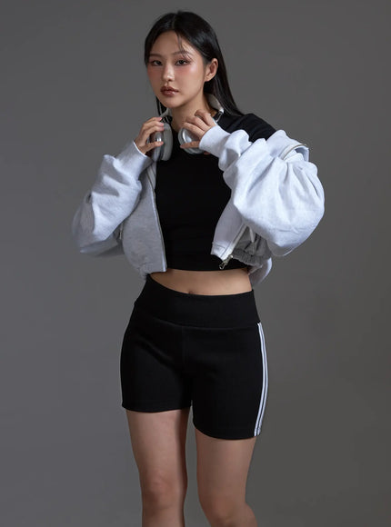 basic-fitted-crop-t-shirt-black-io517