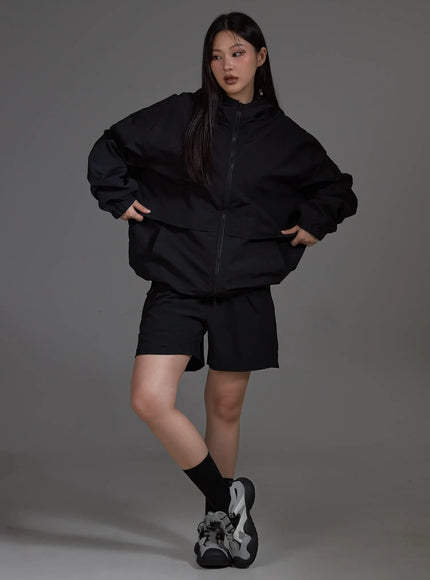 lightweight-string-windbreaker-io517