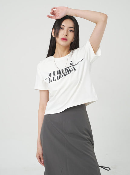 Graphic Cropped Tee BY312