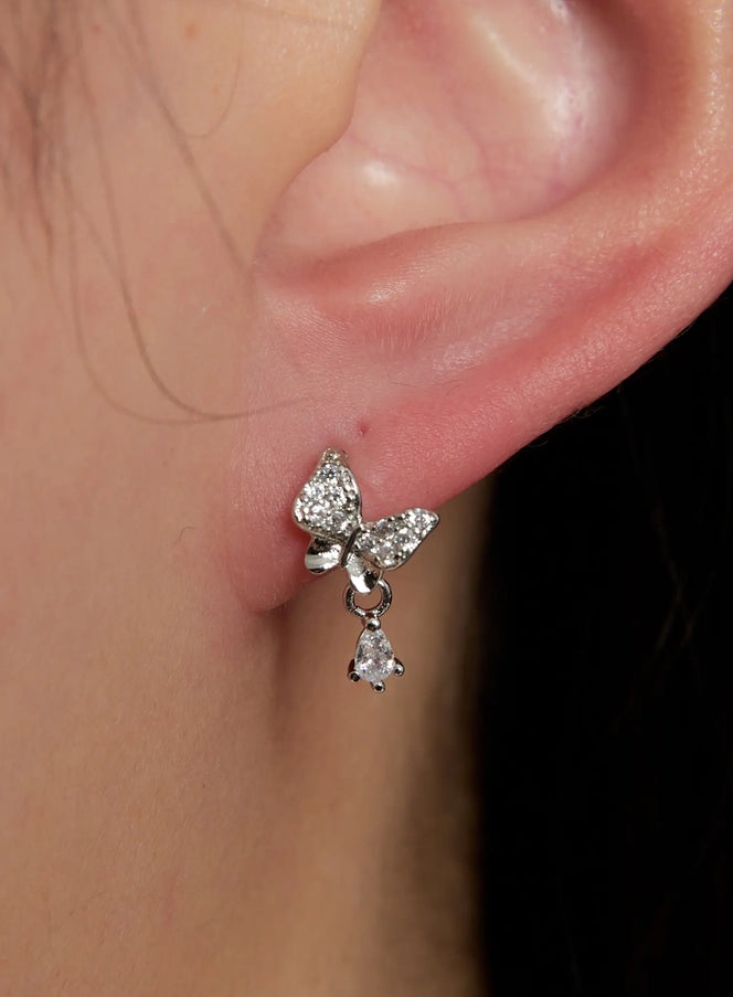 crystal-drop-earrings-in528 / Silver