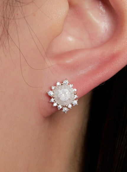 opal-stud-earrings-in528