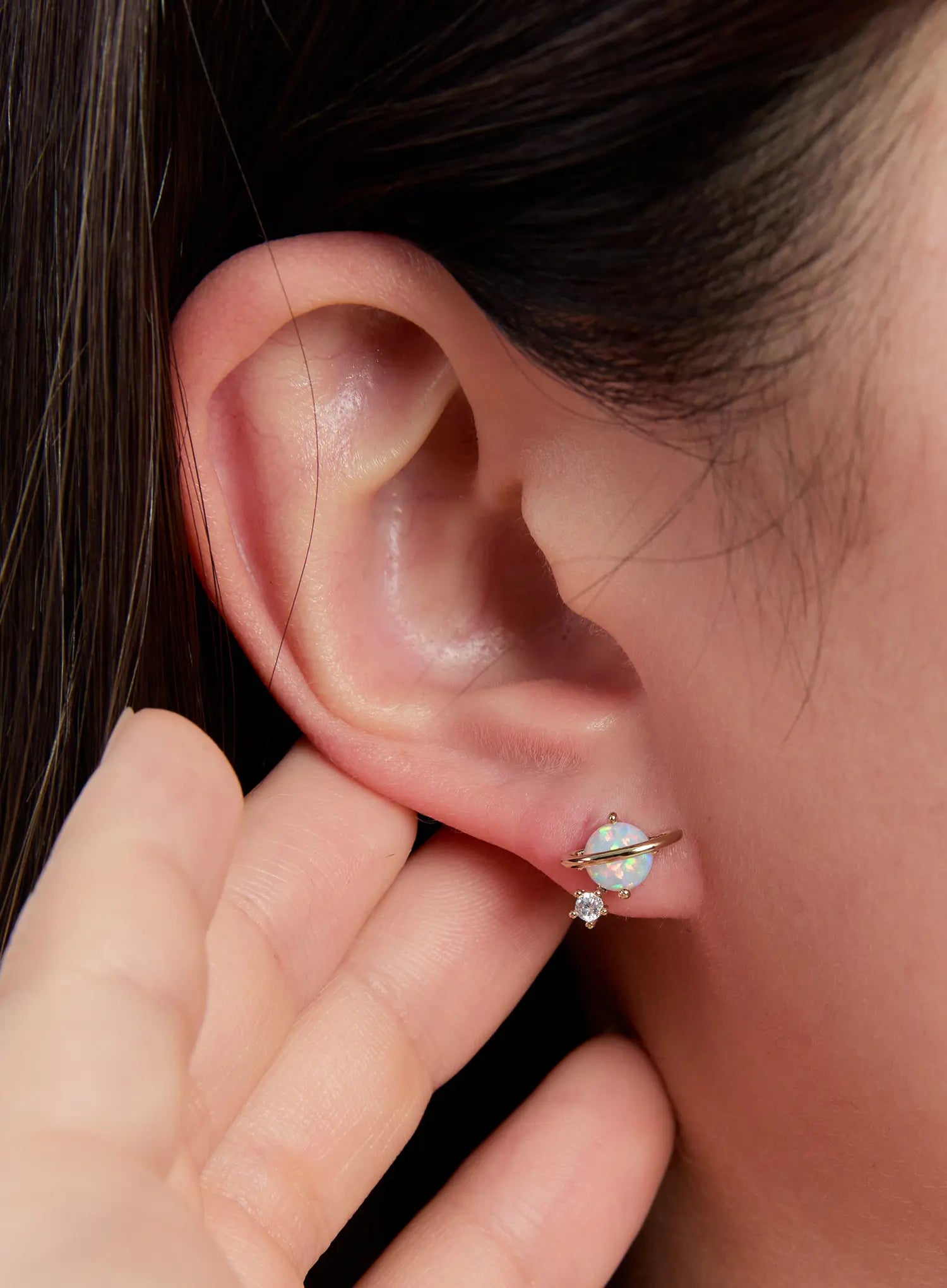 opal-shine-stud-earrings-in528