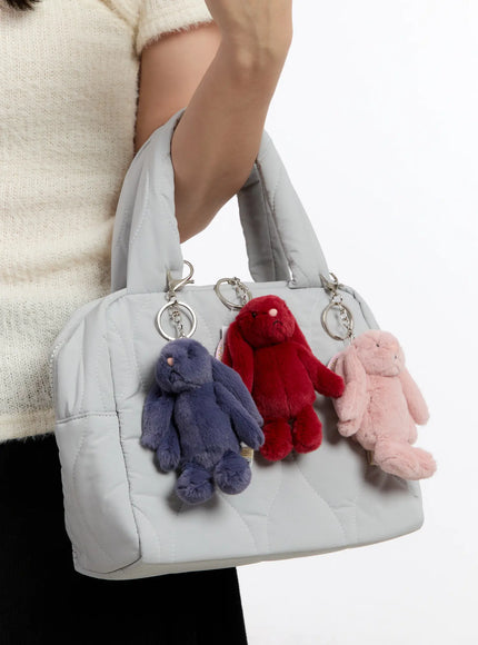 blush-charm-keyring-in528