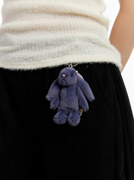 blush-charm-keyring-in528