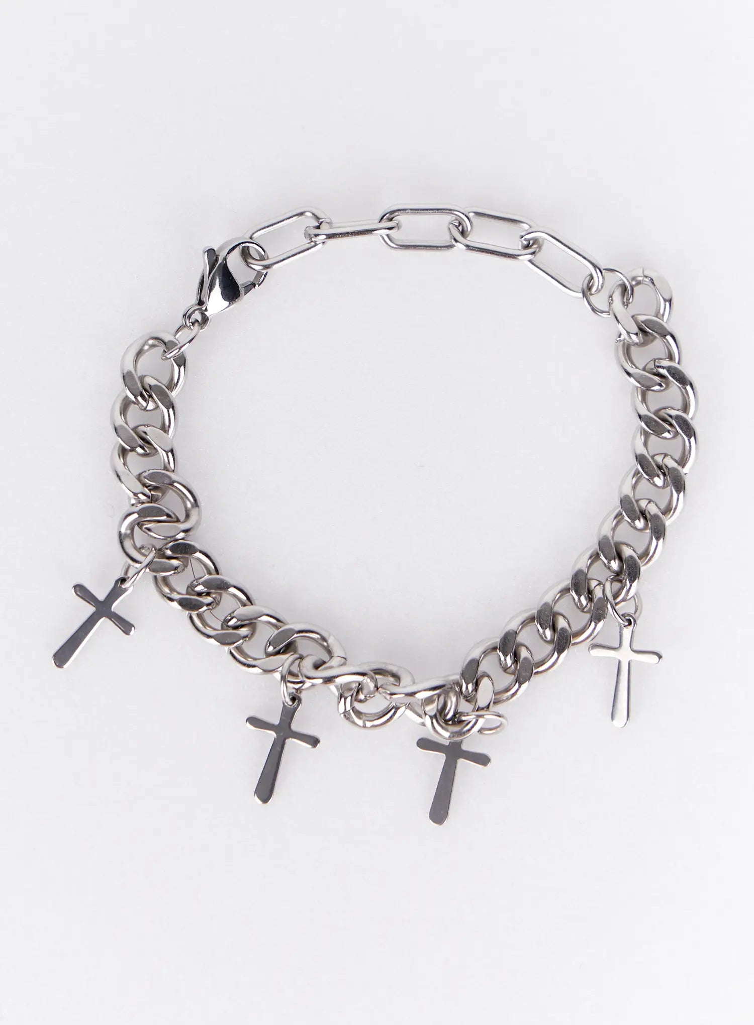 cross-charm-chain-bracelet-iy520