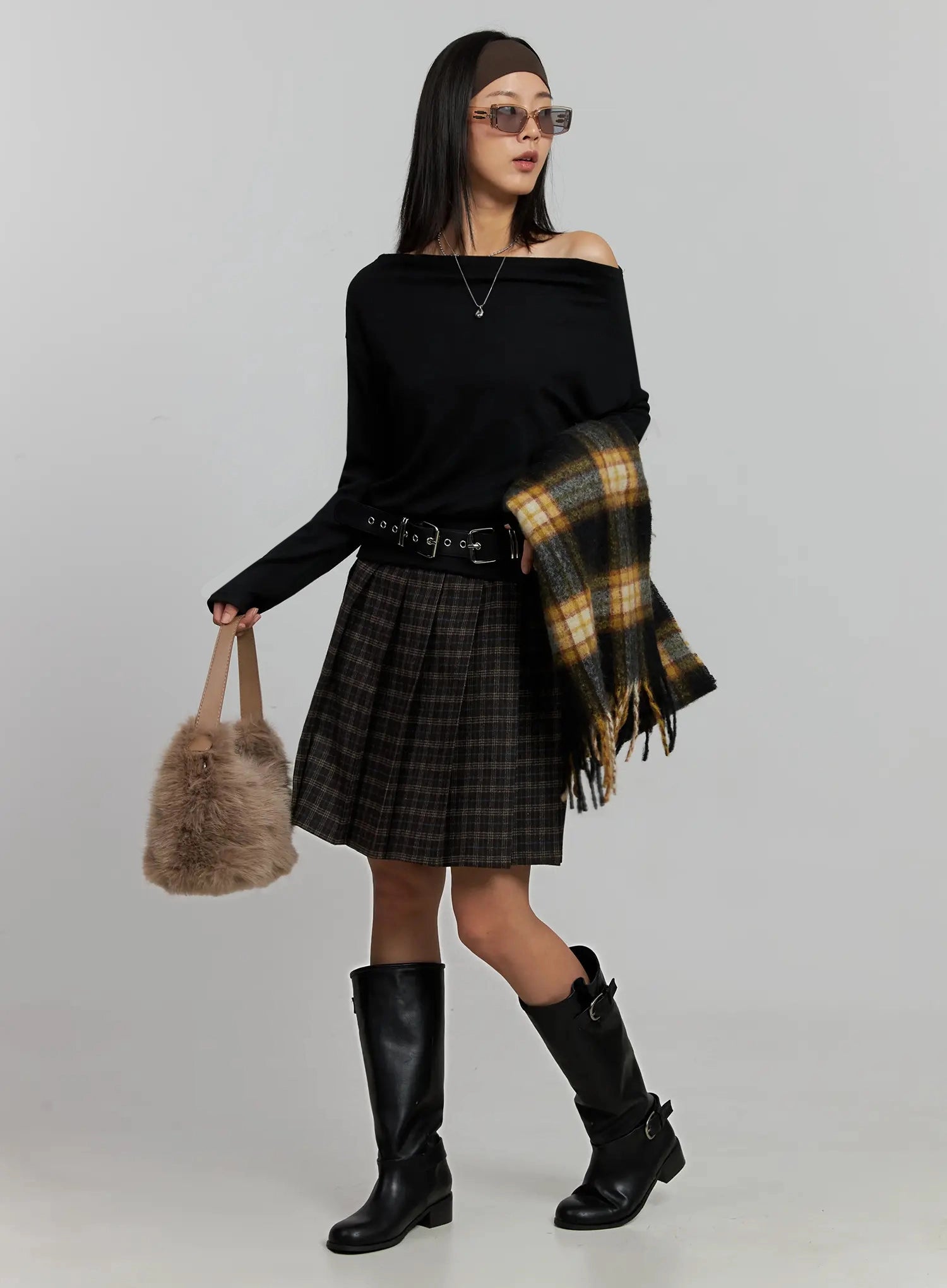 boat-neck-long-sleeve-top-ij502