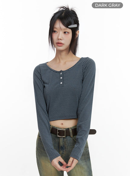 stripe-buttoned-long-sleeve-crop-top-io430