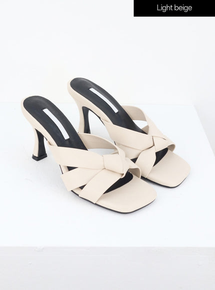 bow-heel-sandals-iu322