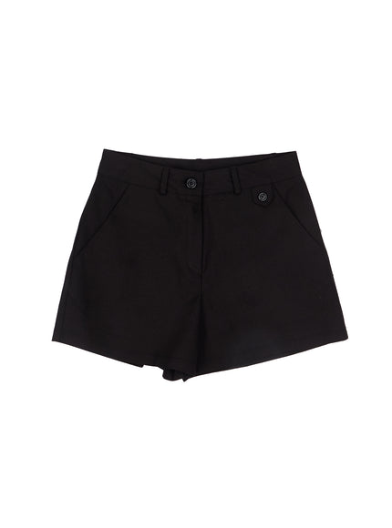 button-detail-cotton-shorts-im524