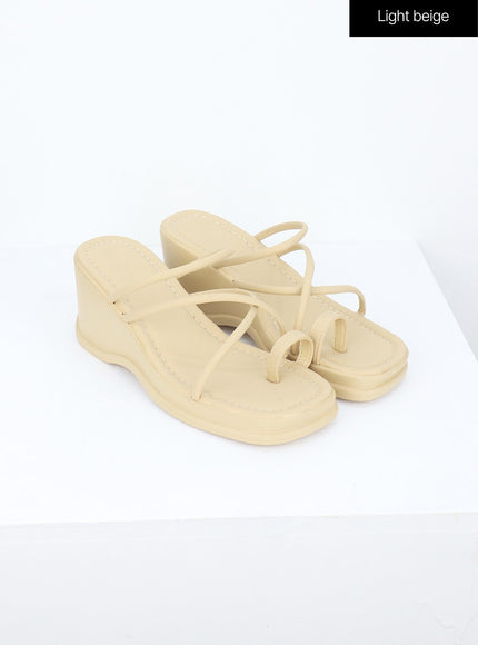 platform-wedge-sandals-iu326