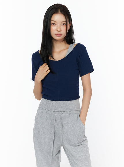 layered-halter-neck-ribbed-tee-iu519