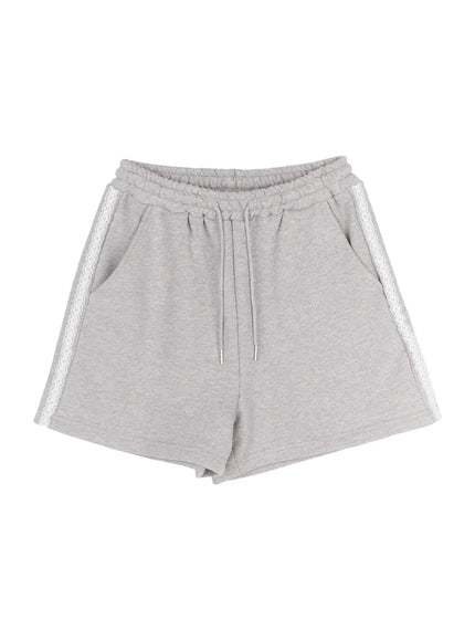 lace-trim-track-shorts-iu519