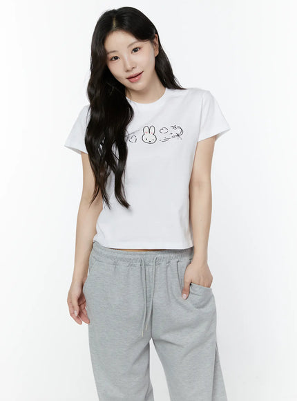cute-bunny-graphic-tee-iy507