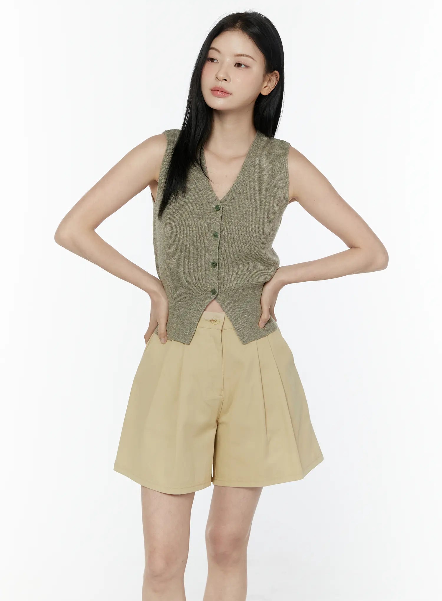v-neck-ribbed-knit-vest-iu505