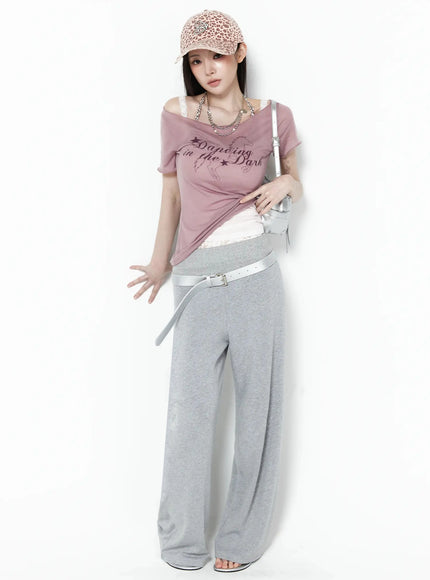 graphic-off-shoulder-top-iu512