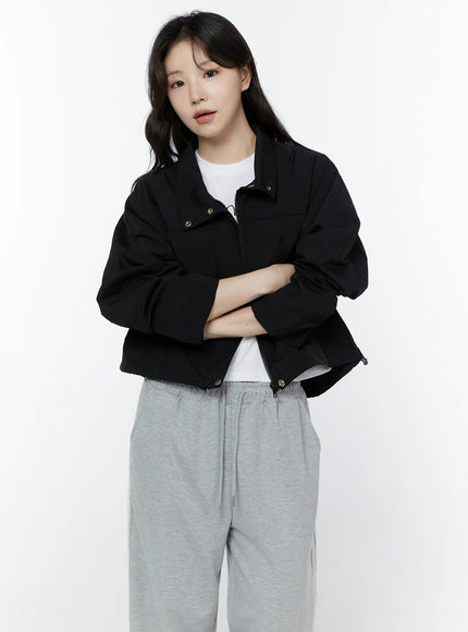 cropped-windbreaker-jacket-iy507