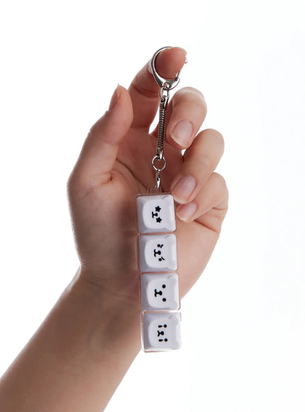 character-4-keycap-keychain-ia524