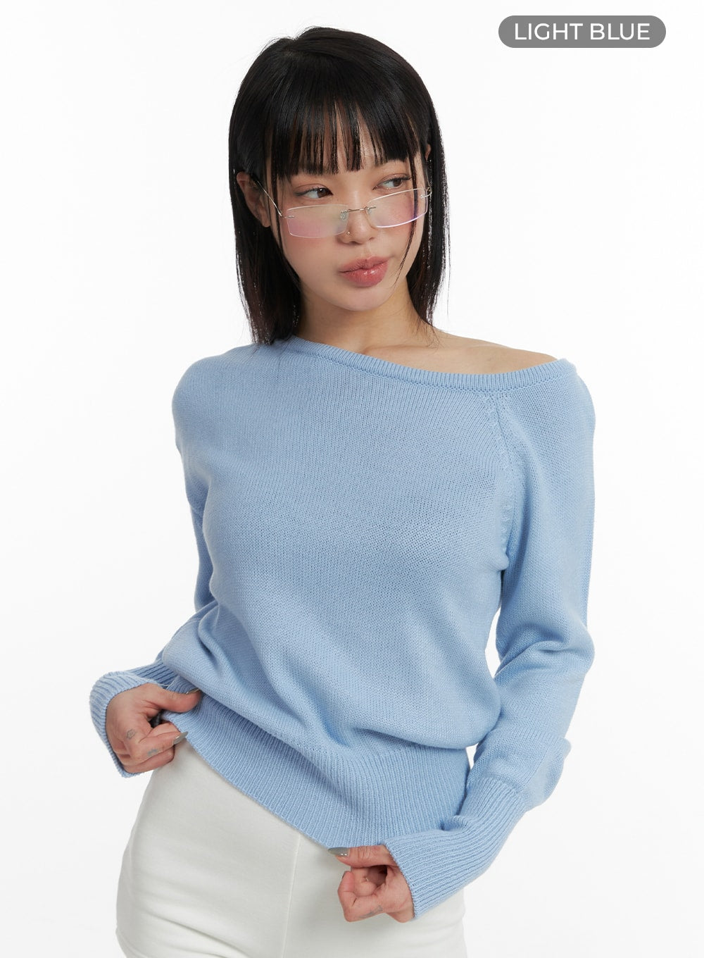 off-shoulder-knit-sweater-if423 / Light blue